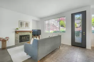 6890 Camino De Amigos, Carlsbad, CA 92009 - Photo 14