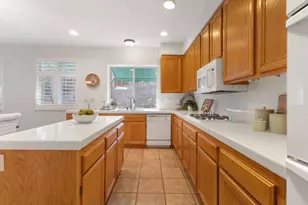 1577 Whispering Palm Dr, Oceanside, CA 92056 - Photo 16