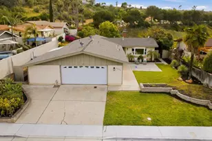 7416 Rowena St, San Diego, CA 92119 - Photo 36