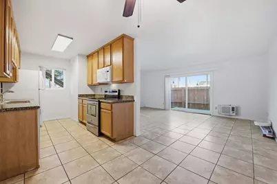 559 E Madison Avenue #108, El Cajon, CA 92020 - Photo 2