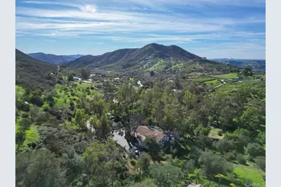 823 Rice Canyon Rd, Fallbrook, CA 92028 - Photo 2