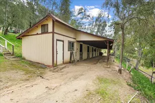 823 Rice Canyon Rd, Fallbrook, CA 92028 - Photo 4