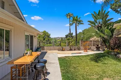 7640 Calle Madero, Carlsbad, CA 92009 - Photo 36