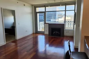 700 W E St, San Diego, CA 92101 - Photo 6