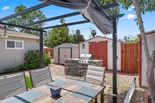 1855 Kurenda Way, Vista, CA 92083 - Photo 18