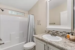 2700 E Valley Parkway, Escondido, CA 92027 - Photo 20
