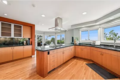 441 Holmwood Lane, Solana Beach, CA 92075 - Photo 10