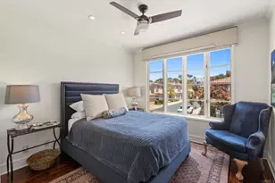 9784 Claiborne Square, La Jolla, CA 92037 - Photo 28