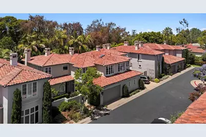 9784 Claiborne Square, La Jolla, CA 92037 - Photo 40