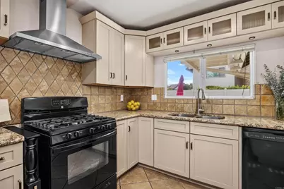 1733 Schooner Way, Carlsbad, CA 92008 - Photo 12