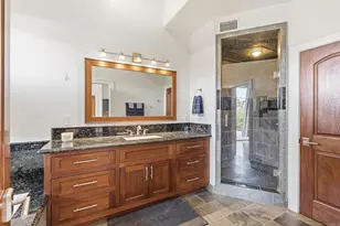 2705 Highland Dr, Carlsbad, CA 92008 - Photo 32