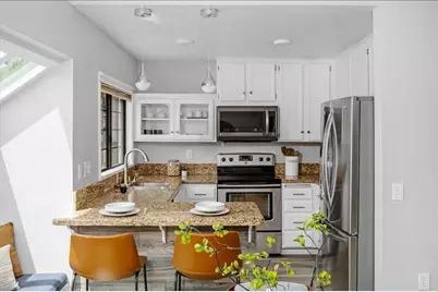 7319 Calle De Fuentes, Carlsbad, CA 92009 - Photo 6