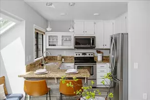 7319 Calle De Fuentes, Carlsbad, CA 92009 - Photo 8