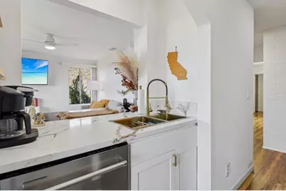 2068 Camino Culebra, Vista, CA 92084 - Photo 36