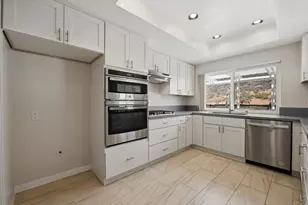 4030 Syme Dr, Carlsbad, CA 92008 - Photo 10