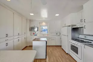 287 Robin Ln, Oceanside, CA 92057 - Photo 4