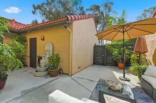 2032 Avenue of the Trees, Carlsbad, CA 92008 - Photo 40