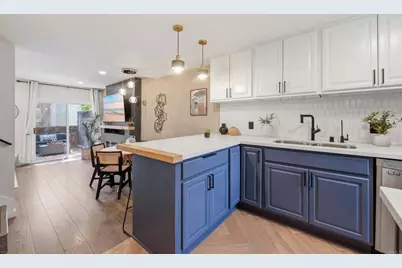 2349 Altisma Way #B, Carlsbad, CA 92009 - Photo 1