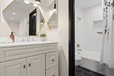 2349 Altisma Way #B, Carlsbad, CA 92009 - Photo 18