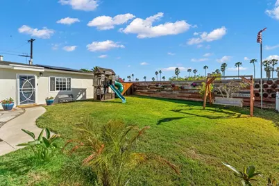 509 Sunset Drive, Oceanside, CA 92058 - Photo 2