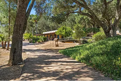 13511 Hilldale Road, Valley Center, CA 92082 - Photo 2