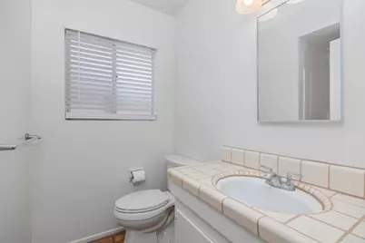 5942 Sagebrush Road, La Jolla, CA 92037 - Photo 18