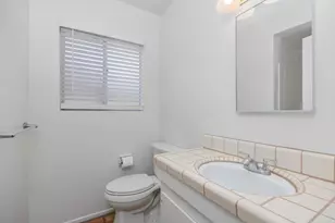 5942 Sagebrush Rd, La Jolla, CA 92037 - Photo 18