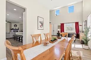 582 Chesterfield Cir, San Marcos, CA 92069 - Photo 8