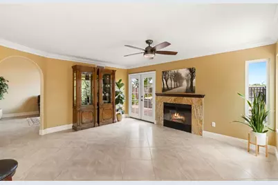 3555 Simsbury Ct, Carlsbad, CA 92010 - Photo 16