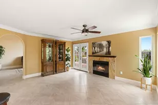 3555 Simsbury Ct, Carlsbad, CA 92010 - Photo 16