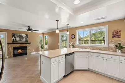3555 Simsbury Ct, Carlsbad, CA 92010 - Photo 22