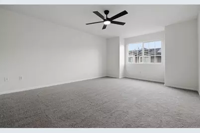 110 W Douglas Avenue, El Cajon, CA 92020 - Photo 18