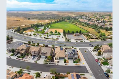 31869 Straw Lily Drive, Murrieta, CA 92563 - Photo 10