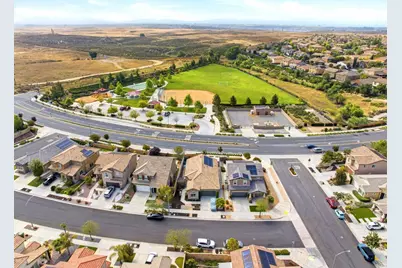 31869 Straw Lily Drive, Murrieta, CA 92563 - Photo 4