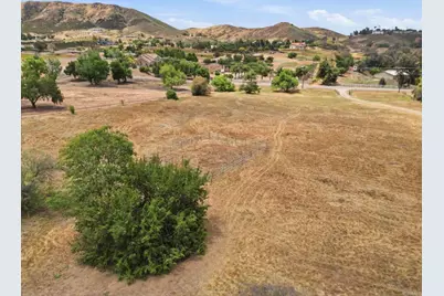 23264 Rolling Meadows Drive, Perris, CA 92570 - Photo 24