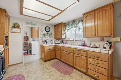 23264 Rolling Meadows Drive, Perris, CA 92570 - Photo 8