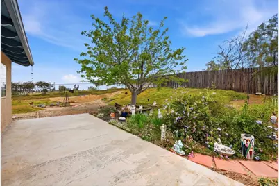 23264 Rolling Meadows Drive, Perris, CA 92570 - Photo 22
