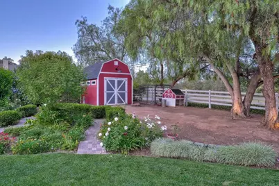 1285 S Stage Coach Ln, Fallbrook, CA 92028 - Photo 8