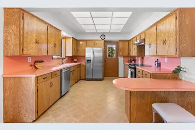 635 Pine Tree Lane, Vista, CA 92081 - Photo 8