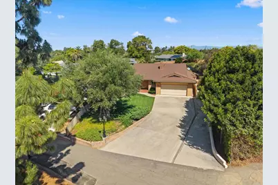 635 Pine Tree Lane, Vista, CA 92081 - Photo 18