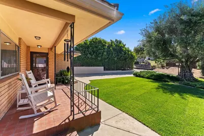 635 Pine Tree Lane, Vista, CA 92081 - Photo 2