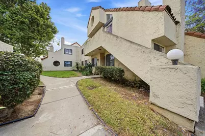 341 N Melrose Drive #E, Vista, CA 92083 - Photo 4