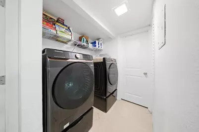 341 N Melrose Drive #E, Vista, CA 92083 - Photo 24