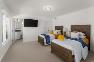 7784 Lookout Dr, La Jolla, CA 92037 - Photo 20