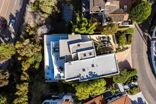 7784 Lookout Dr, La Jolla, CA 92037 - Photo 2