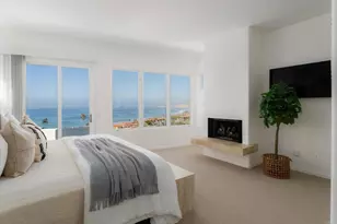 7784 Lookout Dr, La Jolla, CA 92037 - Photo 14