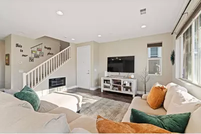 1368 Caminito Veranza #3, Chula Vista, CA 91915 - Photo 8