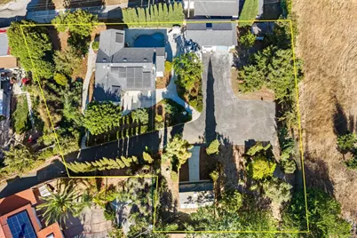 1510 Melrose Way, Vista, CA 92081 - Photo 2
