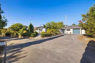 1510 Melrose Way, Vista, CA 92081 - Photo 32