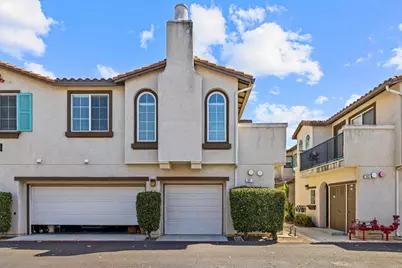 301 Island Way #6, Oceanside, CA 92058 - Photo 2